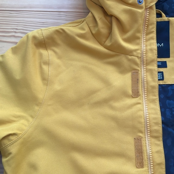 Volcom Women’s Ashler Insulated Snow Jacket - Picture 5 of 6